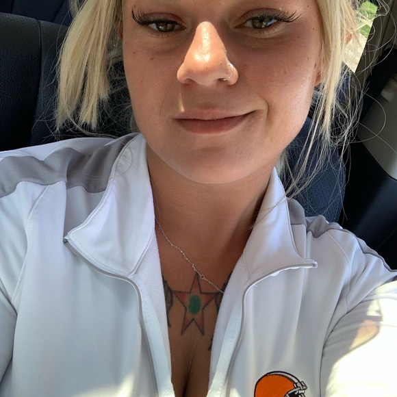 Meet your Posher, Ashleigh - Picture 3 of 5